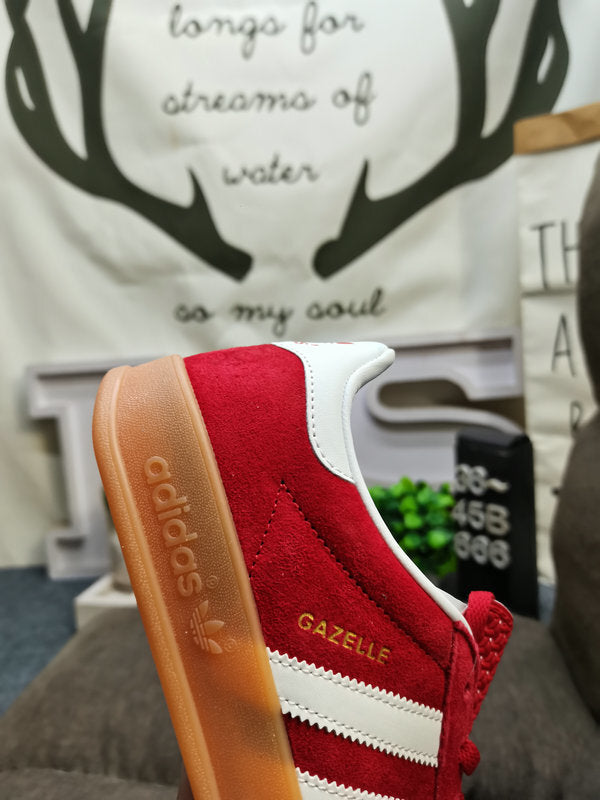 Gazelle Indoor Red/White