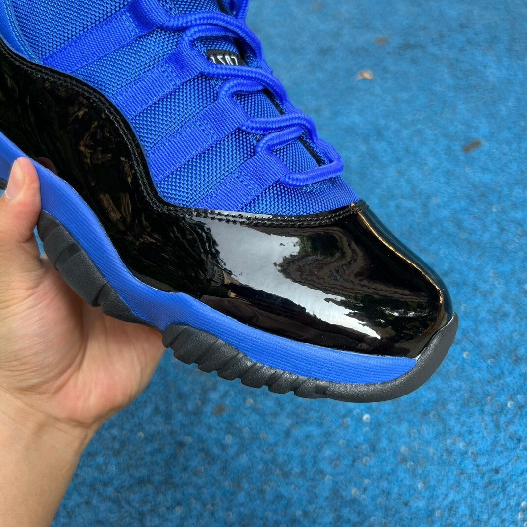 Air Jordan 11 Blue