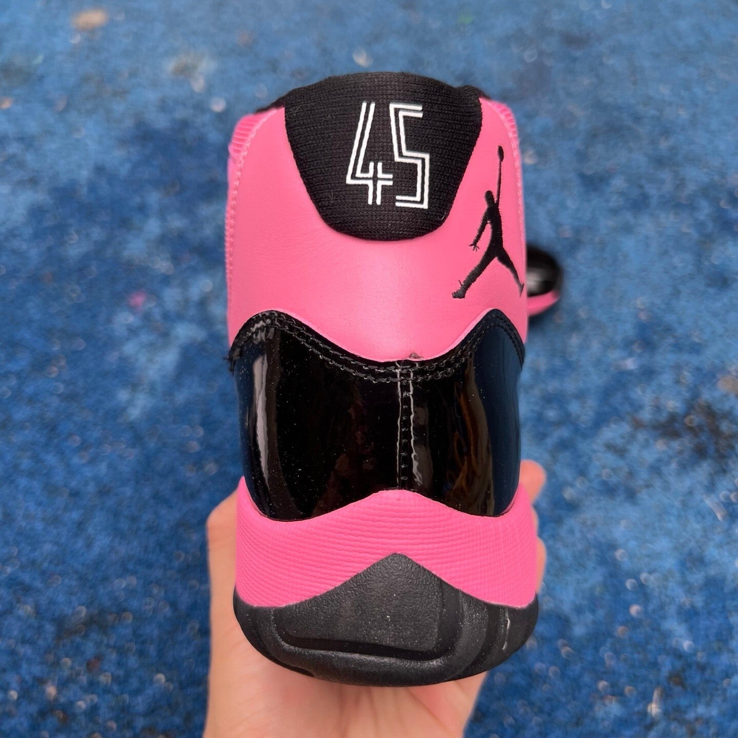 Air Jordan 11 Pink