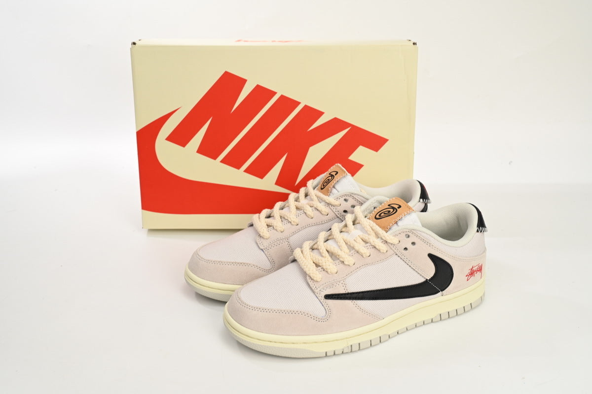 Stussy x Nike SB Dunk Low