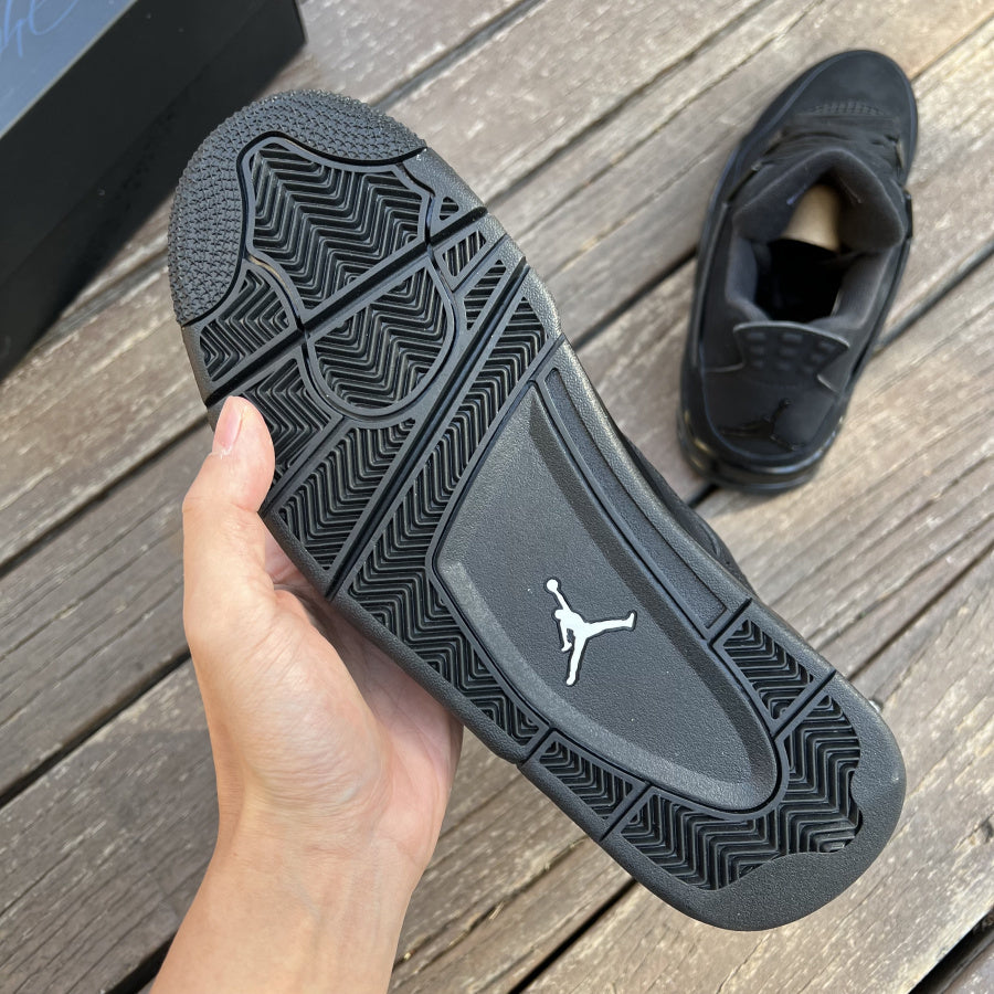 Air Jordan 4 Black Cat