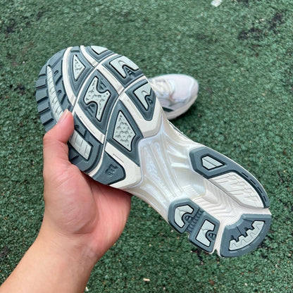 Asics Gel-Kayano 14 Graphite Grey