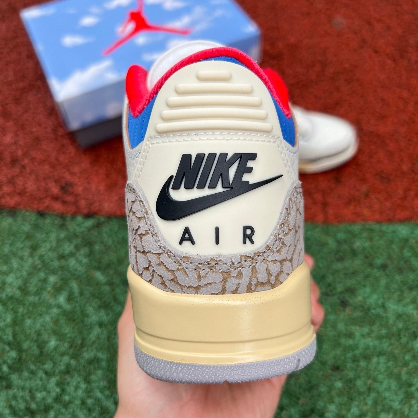 Air Jordan 3 Retro OG SP “Seoul 2.0”