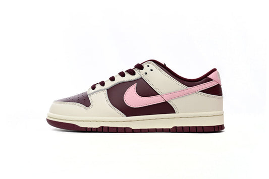 Nike Dunk Low 'Valentine's Day'