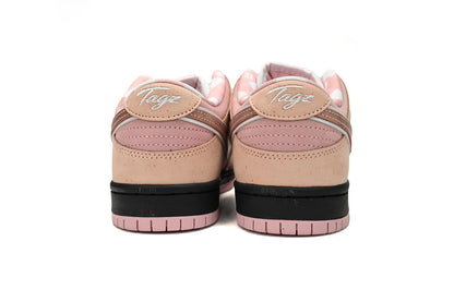 Concepts × Nike Dunk SB Low Fen Lobster