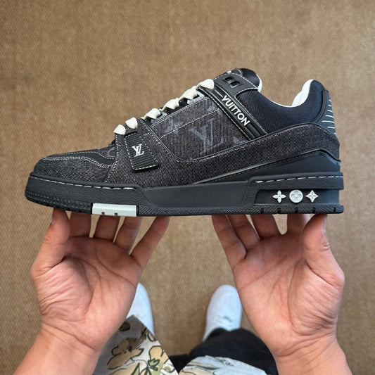 LV Trainer Black