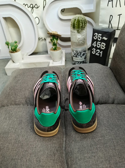 Gazelle Indoor Black/Pink