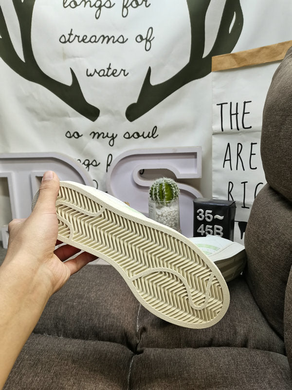 Originals Superstar White/Light Green