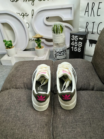 Originals Superstar White/Dark Brown