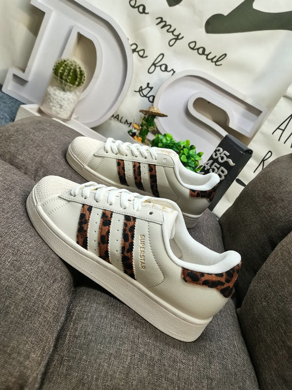 Adidas Originals Superstar White