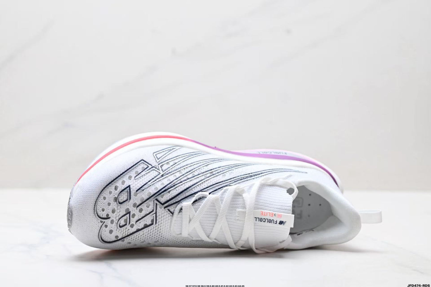 New Balance FuelCell SC Elite v3