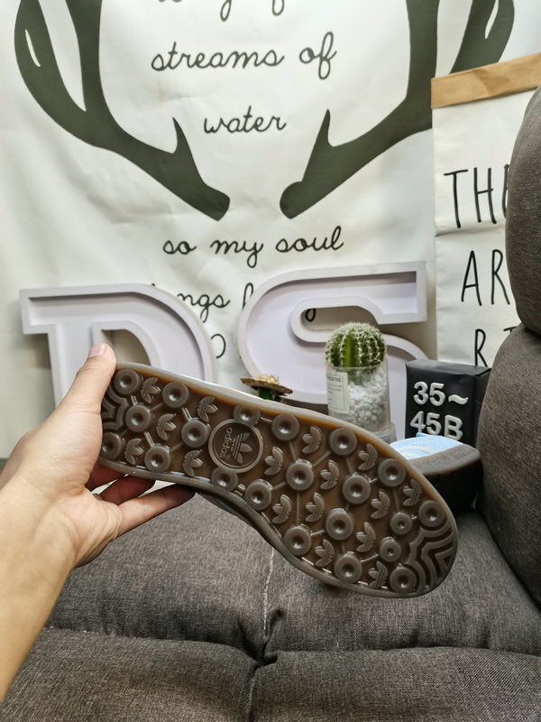 Gazelle Indoor Light Blue/White