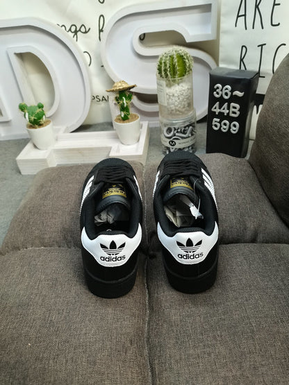 Originals Superstar W Black/White