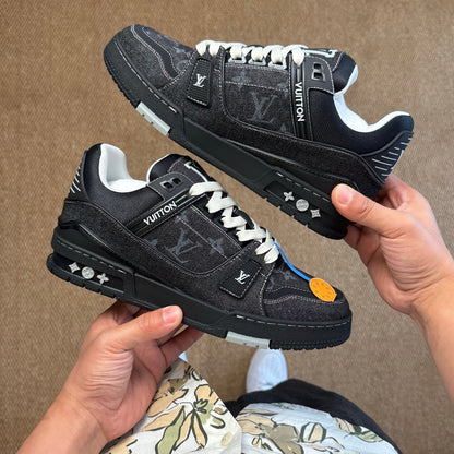 LV Trainer Black