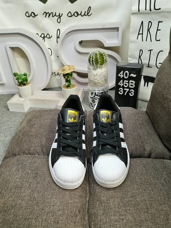 Originals Superstar Black/White