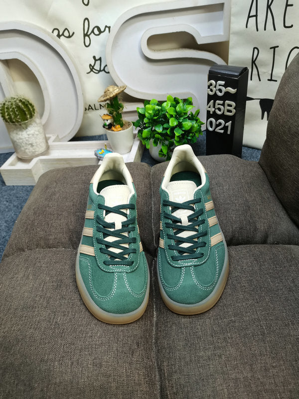Gazelle Indoor Green/Beige