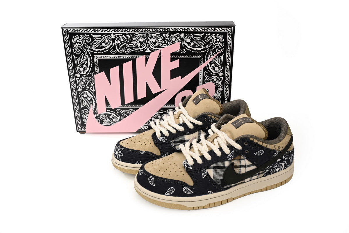 Travis Scott x Nike SB Dunk Low Paisley