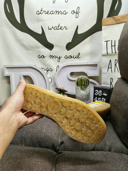 Gazelle Indoor Yellow/White