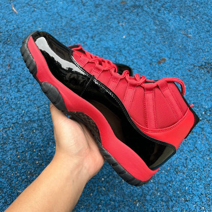 Air Jordan 11 Red