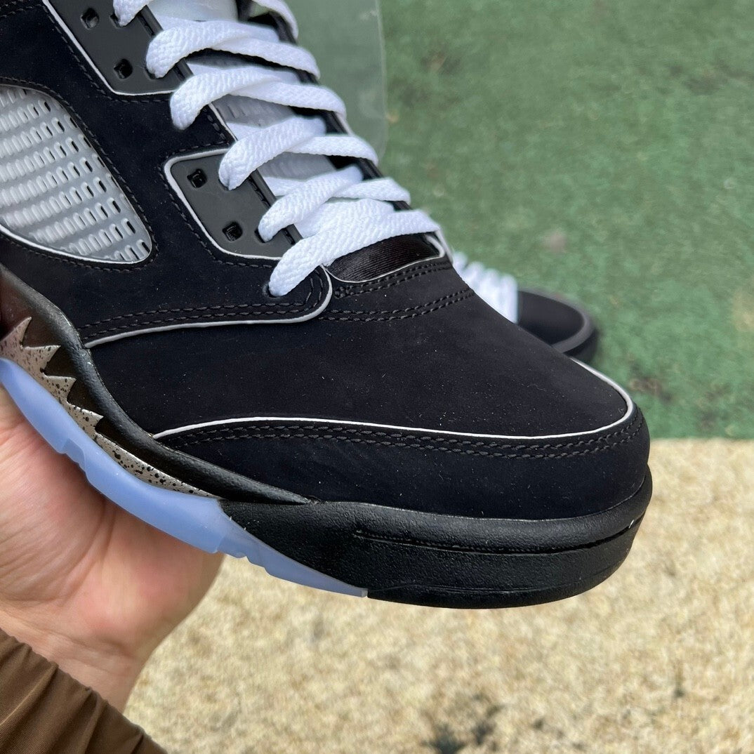 Air Jordan 5 'Black Metallic Reimagined'