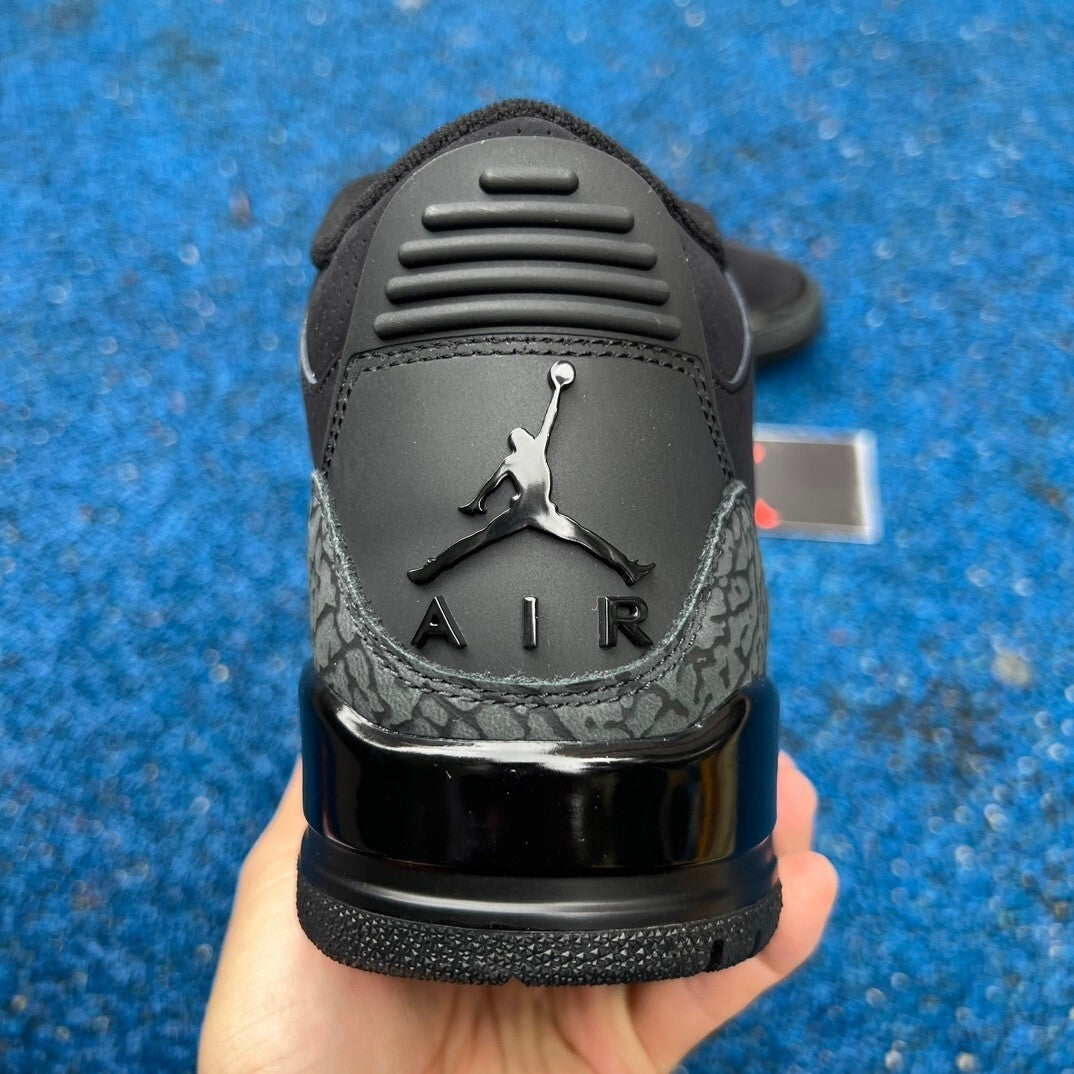 Air Jordan 3 'Black Cat'