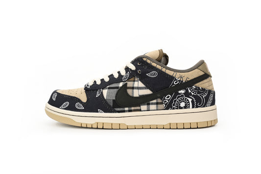 Travis Scott x Nike SB Dunk Low Paisley