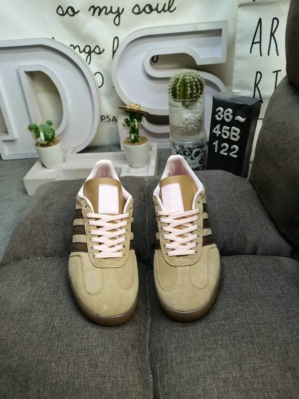 Gazelle Indoor Light Brown/Dark Brown