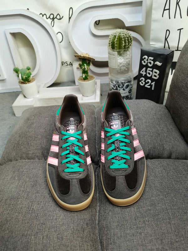 Gazelle Indoor Black/Pink