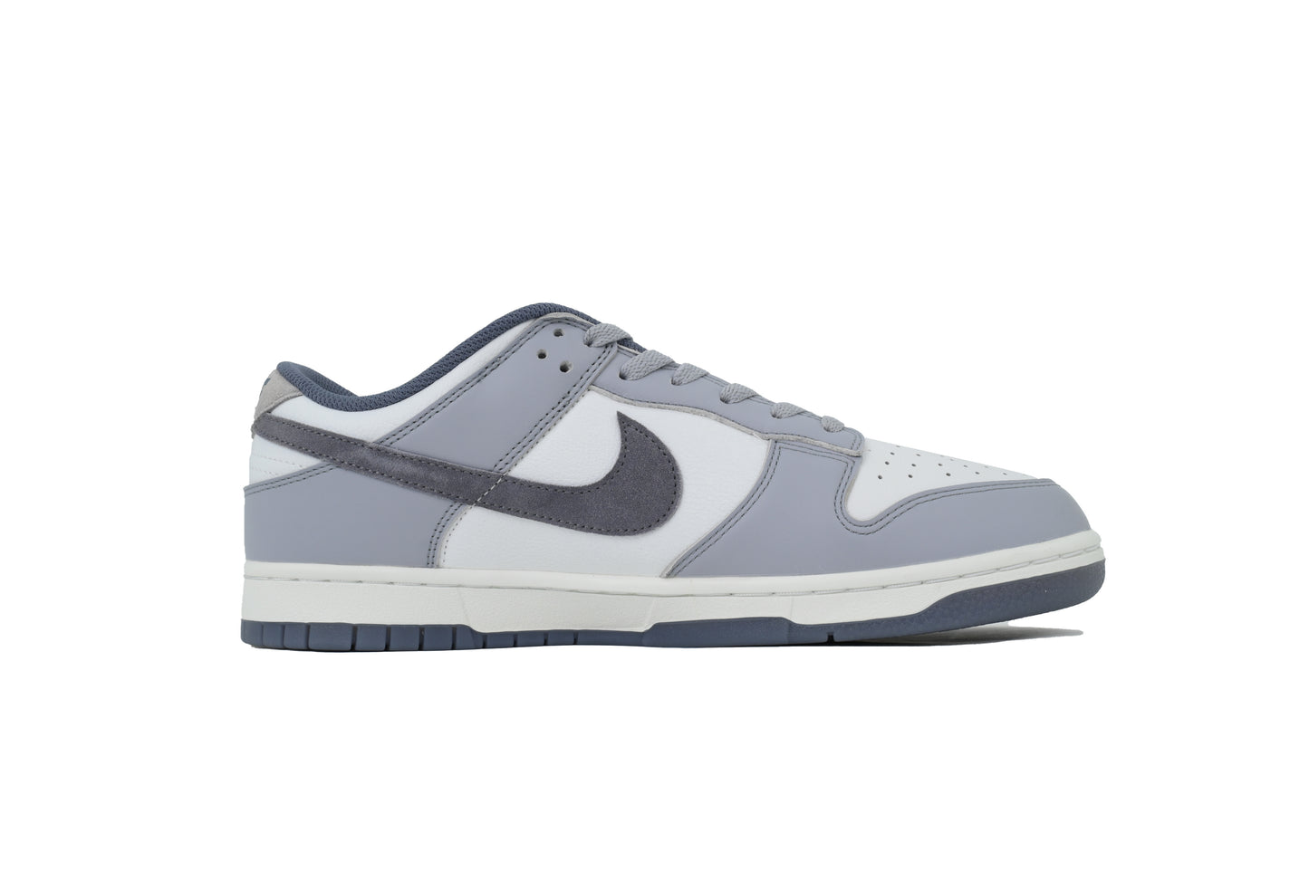 Nike Dunk Low SE 'Light Carbon'