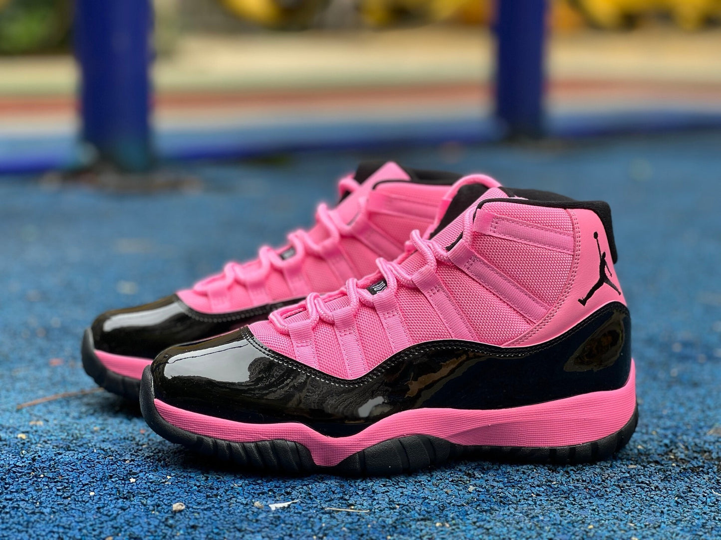 Air Jordan 11 Pink