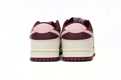 Nike Dunk Low 'Valentine's Day'