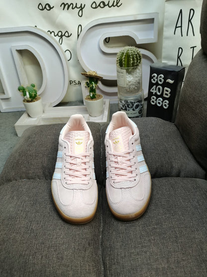Gazelle Indoor Light Pink/White