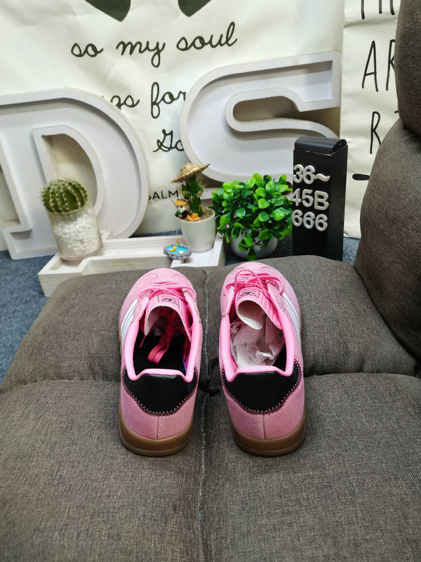 Gazelle Indoor Pink
