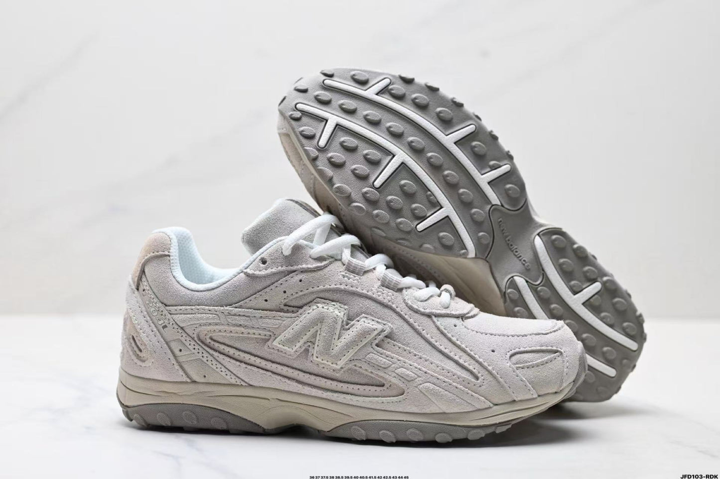 New Balance 204L Grey