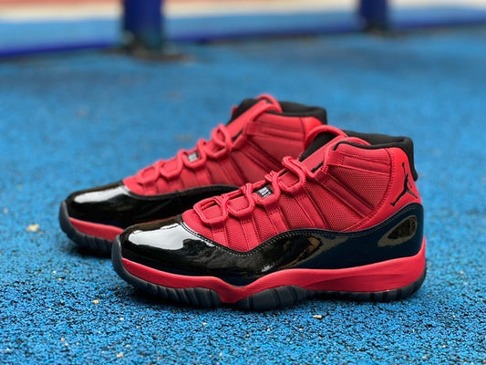 Air Jordan 11 Red
