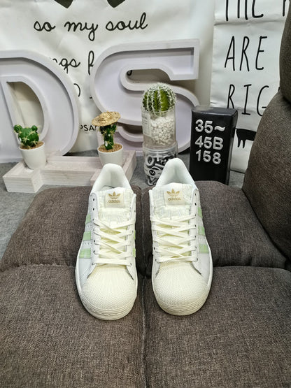 Originals Superstar White/Light Green