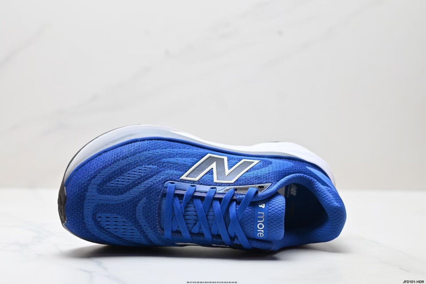 New Balance Fresh Foam X More V6