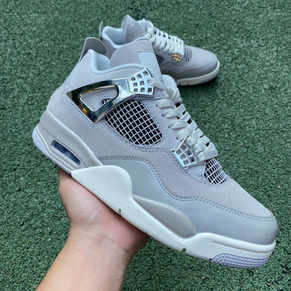 Air Jordan 4 'Frozen Moments'