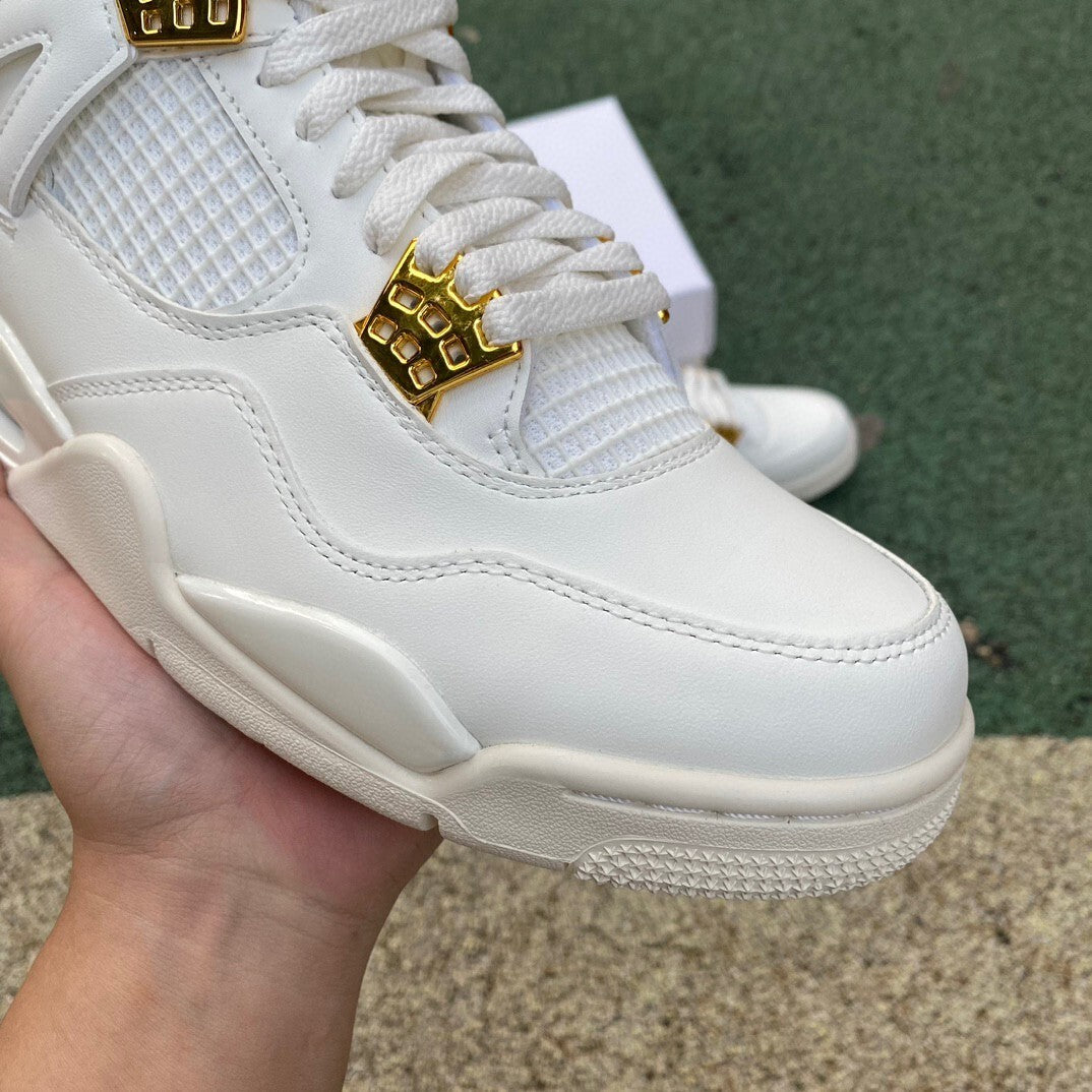 Air Jordan 4 'Metallic Gold'