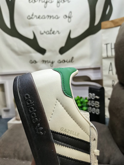 Gazelle Indoor White/Black