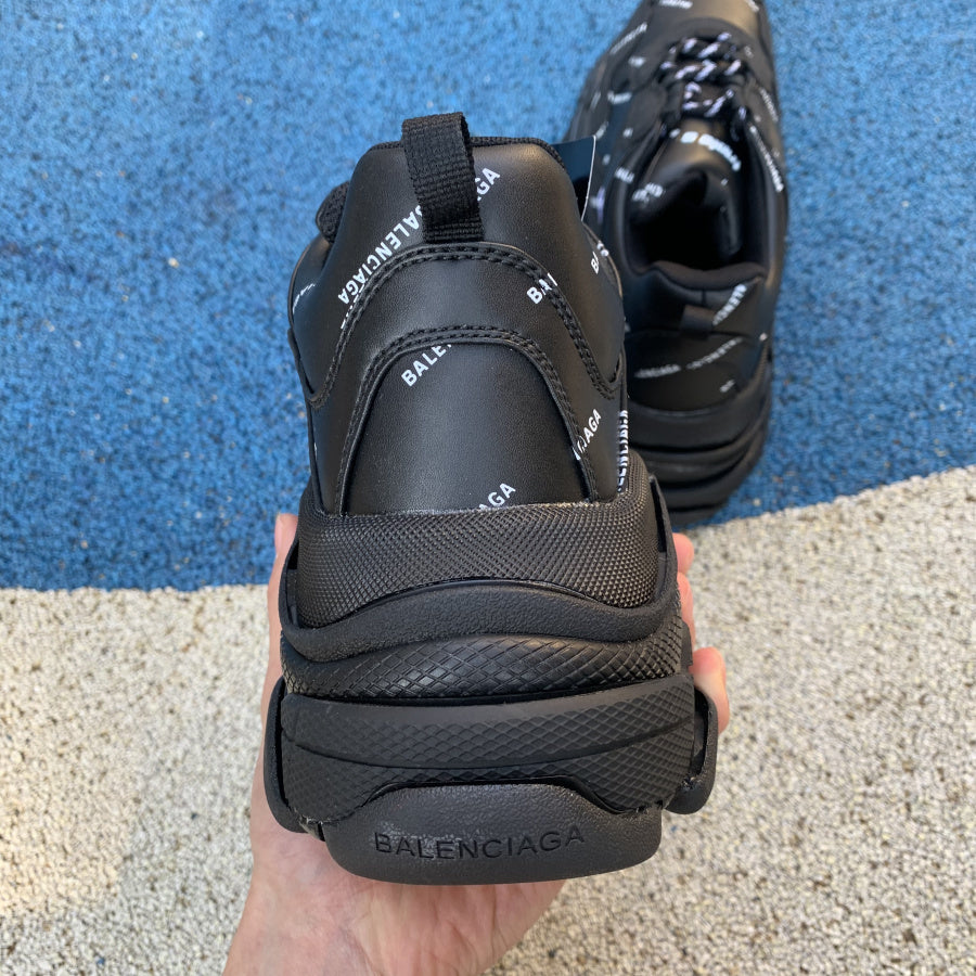 Balenciaga Triple S Black