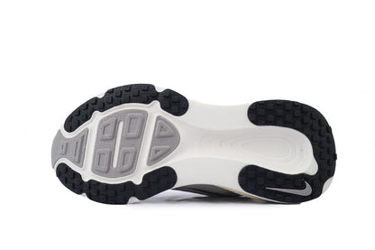 Nike Vomero 18 'Coconut Milk'