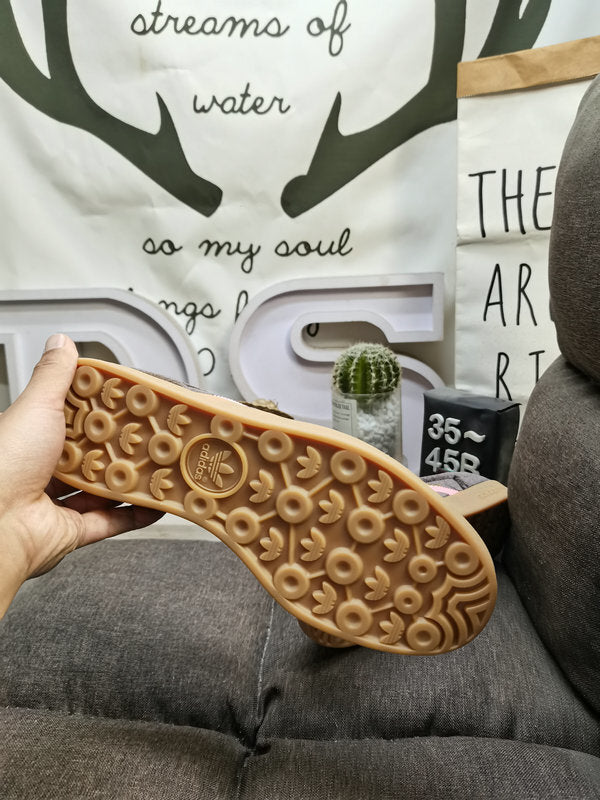 Gazelle Indoor Black/Pink