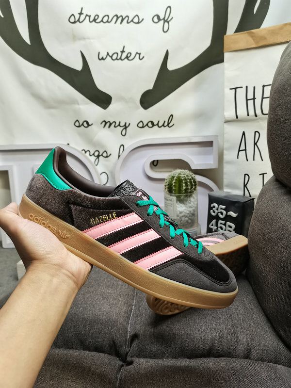Gazelle Indoor Black/Pink