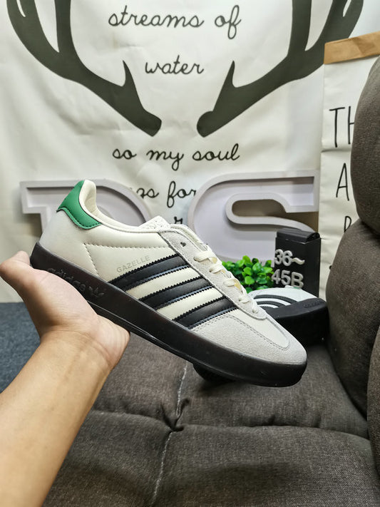 Gazelle Indoor White/Black