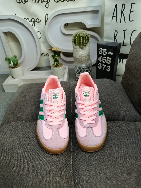 Gazelle Indoor Light Pink/Green