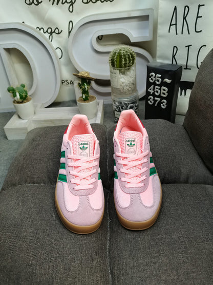 Gazelle Indoor Light Pink/Green