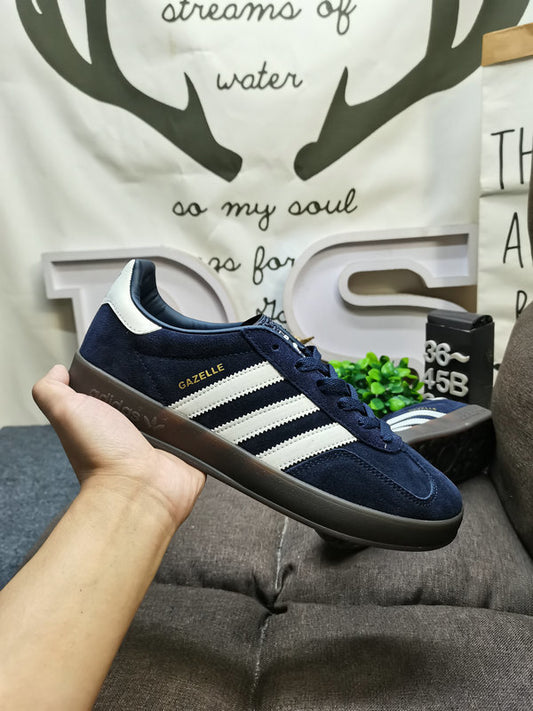 Gazelle Indoor Dark Blue/White