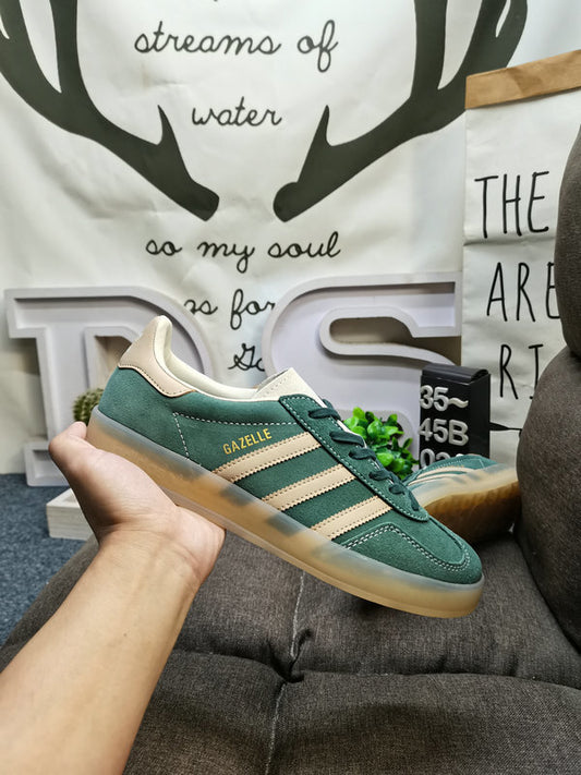 Gazelle Indoor Green/Beige