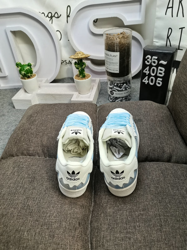 Originals Superstar Blue/White
